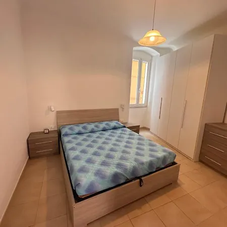 House Apartment *